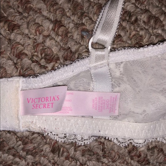 ⛔️sold Victoria’s Secret Bra - Picture 3 of 3
